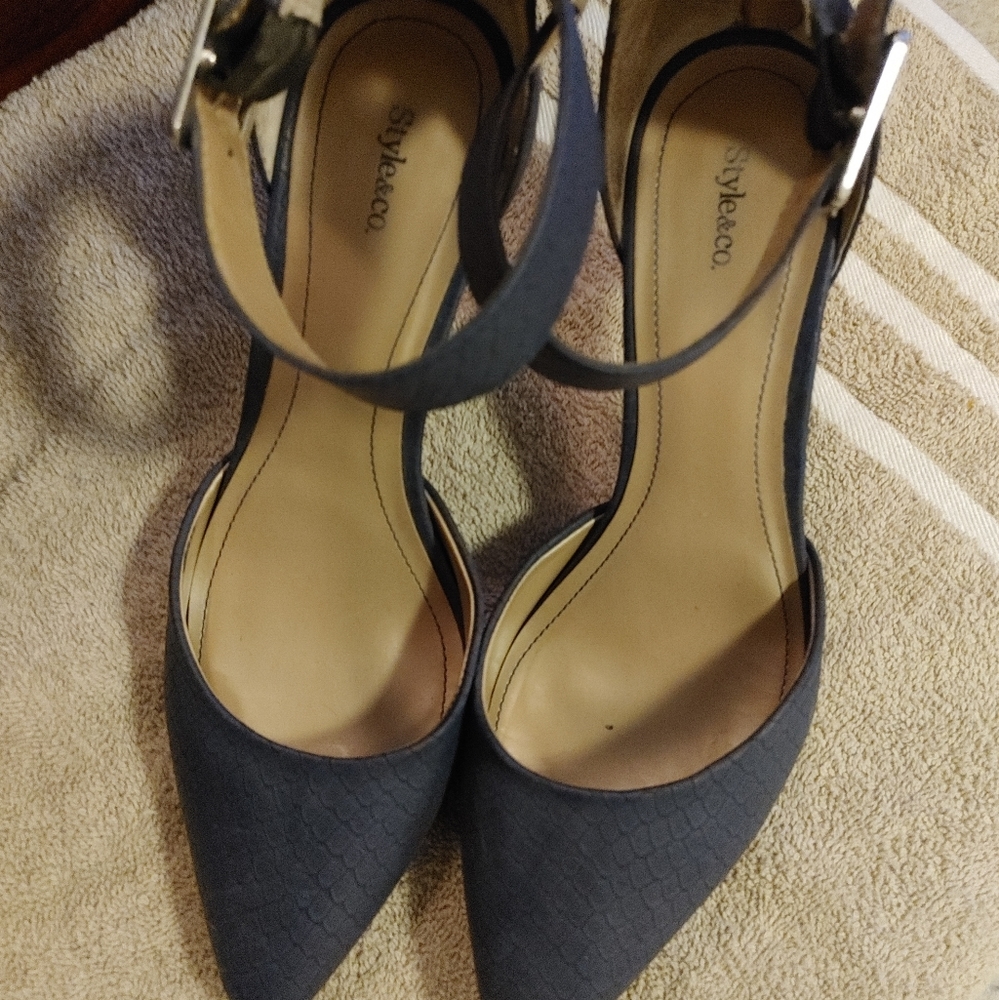 Back zippered heels